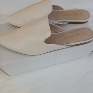 Dream Pairs Cream Slip-On Mules